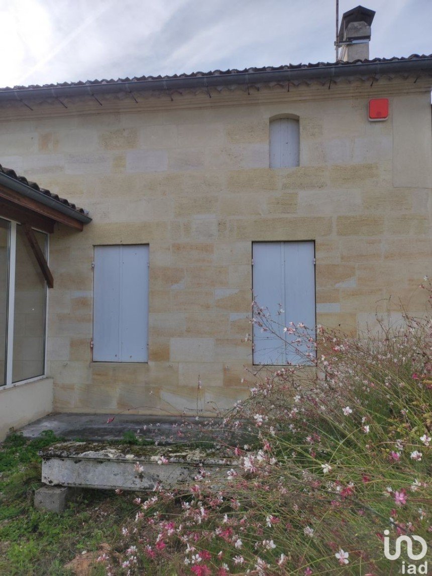 House 4 rooms of 112 m² in Génissac (33420)