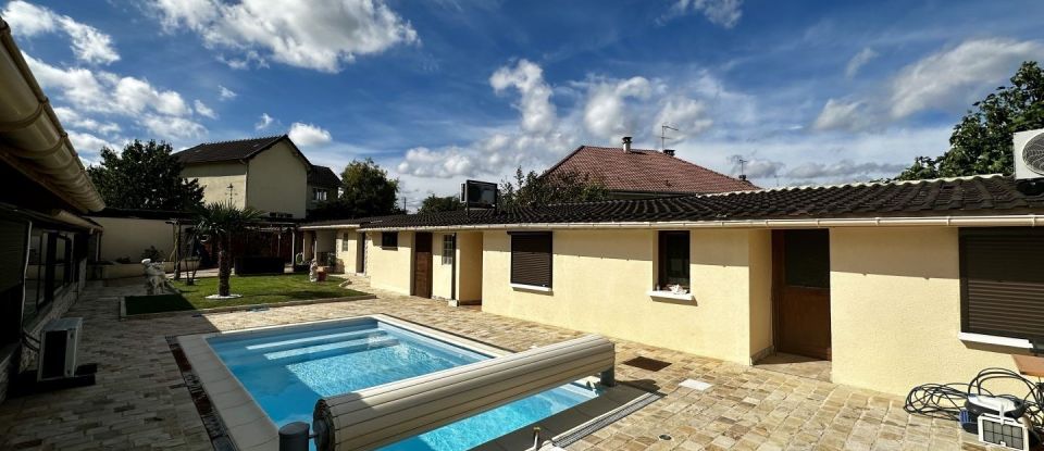 House 6 rooms of 165 m² in Montgeron (91230)