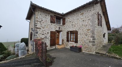 House 4 rooms of 110 m² in Quézac (15600)