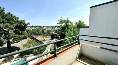 Apartment 3 rooms of 75 m² in Nantes (44300)