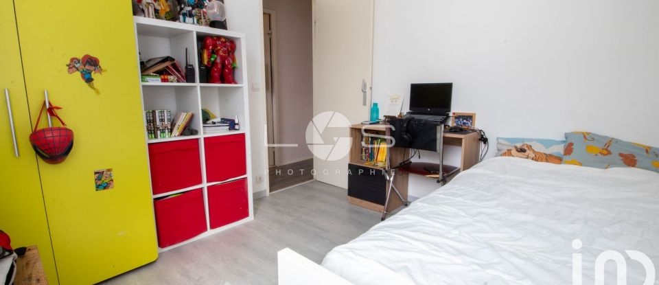 Apartment 5 rooms of 101 m² in Roissy-en-Brie (77680)