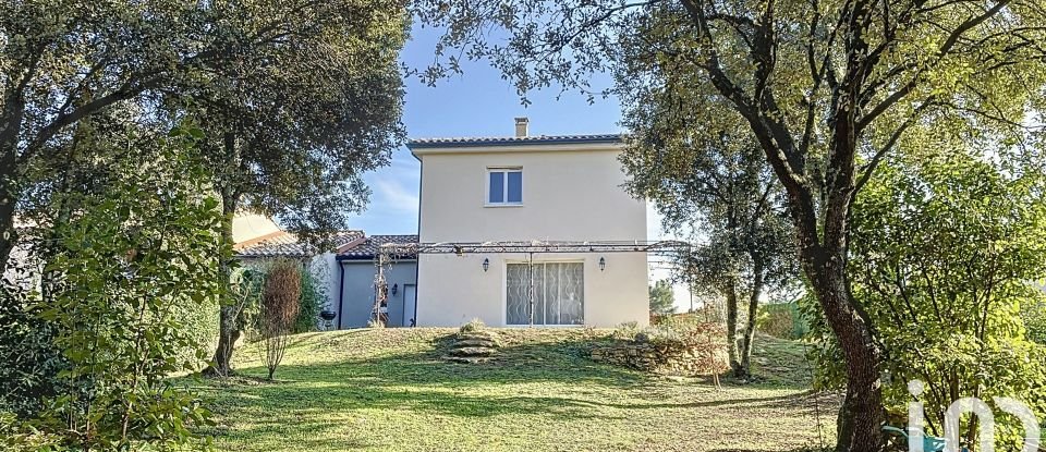 Traditional house 5 rooms of 106 m² in Beaulieu (34160)