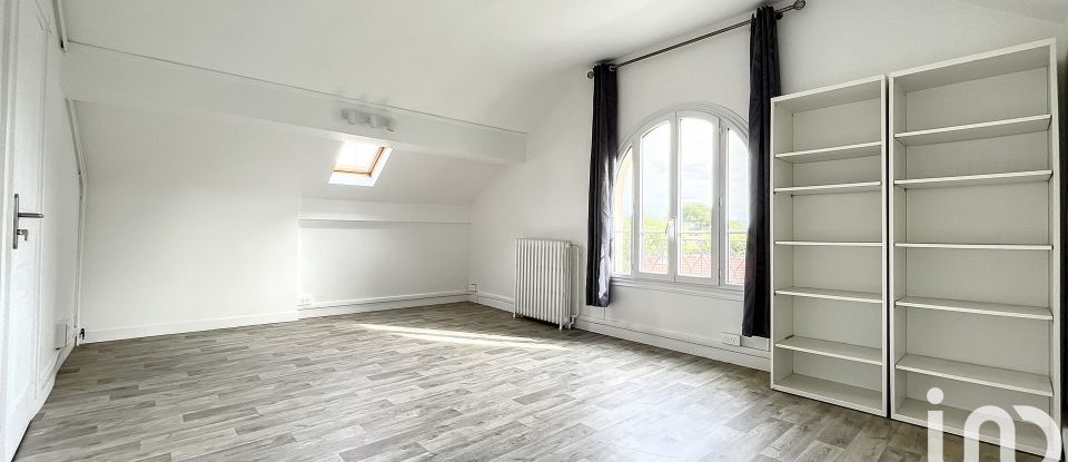 Pavilion 9 rooms of 245 m² in Aulnay-sous-Bois (93600)