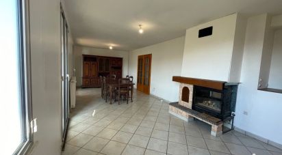 House 6 rooms of 137 m² in Arc-lès-Gray (70100)