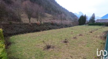 Land of 2,630 m² in FAVERGES (74210)