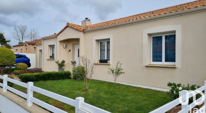 House 6 rooms of 125 m² in La Marne (44270)