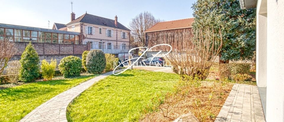 Maison 9 pièces de 170 m² à Saint-Brice-sous-Forêt (95350)