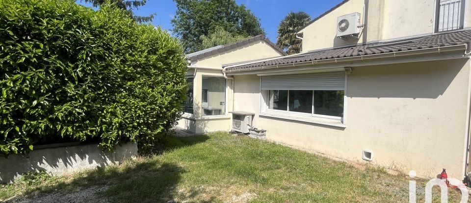House 8 rooms of 176 m² in Torcy (77200)