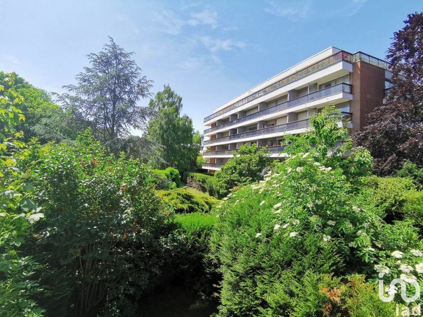 Appartement 5 pièces de 110 m² à Saint-Saulve (59880)