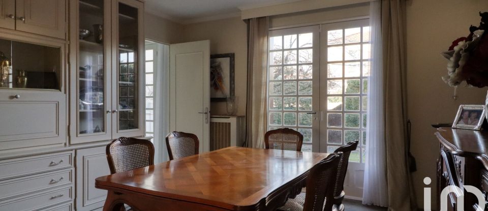 House 5 rooms of 97 m² in Houilles (78800)