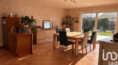 Traditional house 5 rooms of 141 m² in Luçon (85400)