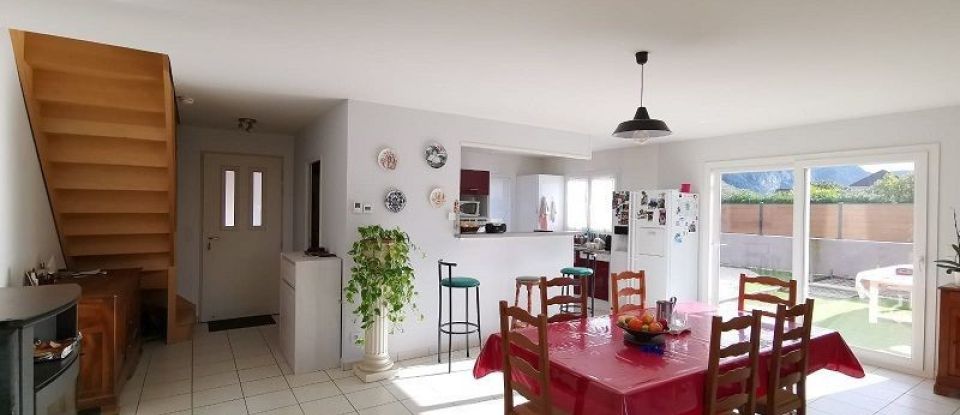 Maison 6 pièces de 140 m² à Virignin (01300)