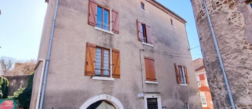 Building in Jumeaux (63570) of 270 m²