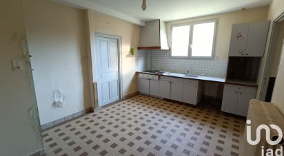 House 3 rooms of 103 m² in Selommes (41100)