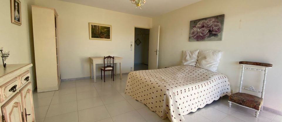 Appartement 4 pièces de 101 m² à Sanary-sur-Mer (83110)