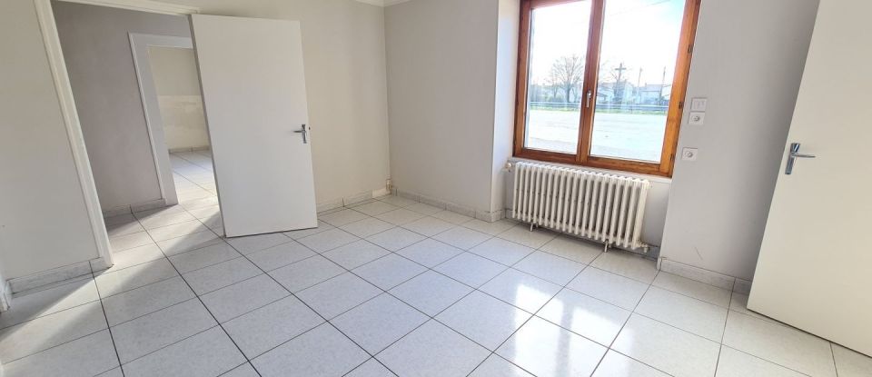 House 5 rooms of 90 m² in - (85600)
