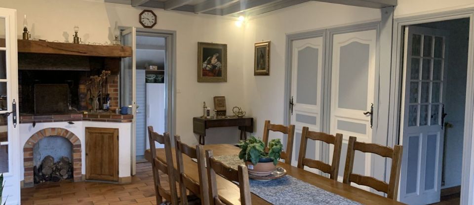 House 6 rooms of 161 m² in Villeblevin (89340)