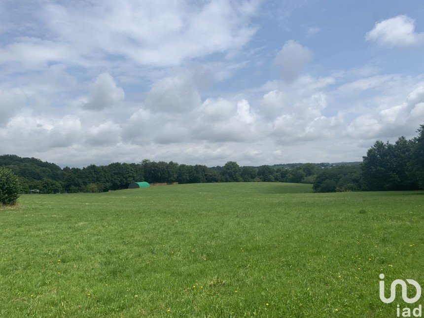 Terrain de 2 037 m² à Châteauneuf-la-Forêt (87130)