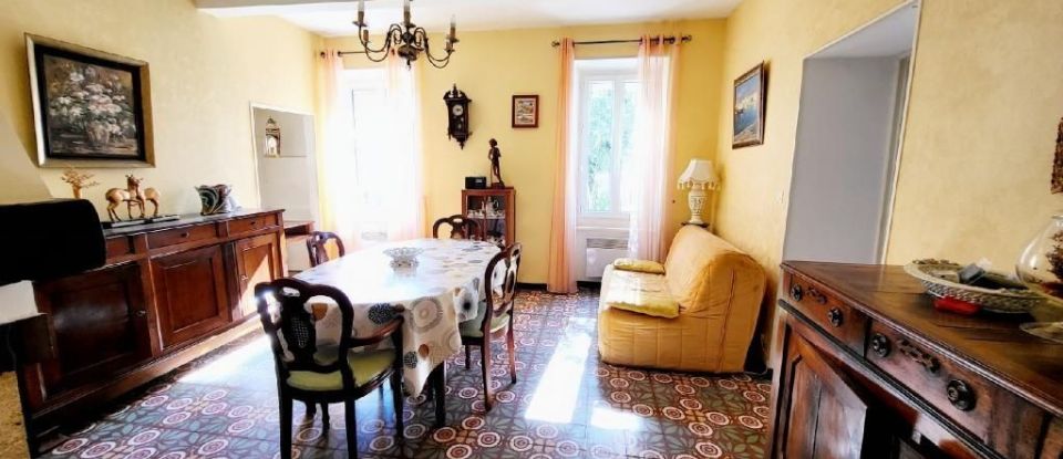 Country house 6 rooms of 130 m² in Bize-Minervois (11120)