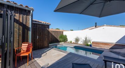 House 5 rooms of 105 m² in Rivedoux-Plage (17940)
