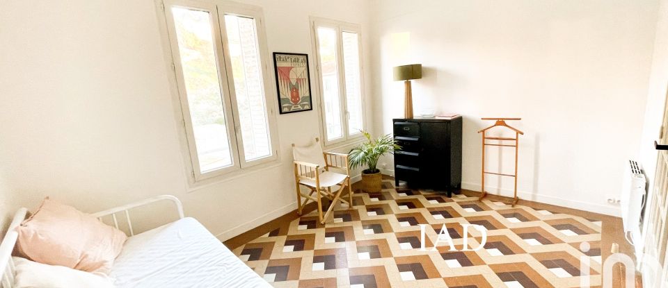 Apartment 4 rooms of 95 m² in Marseille (13007)