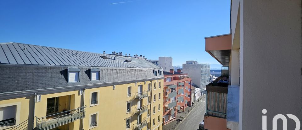 Apartment 2 rooms of 44 m² in Tarbes (65000)
