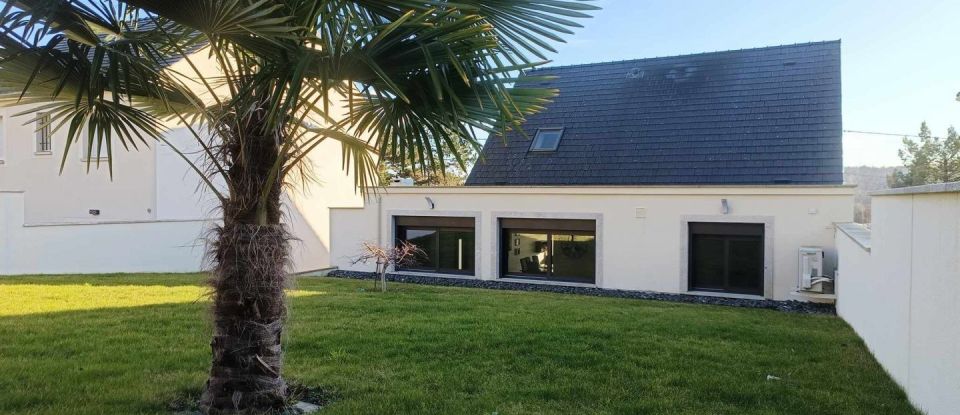 House 7 rooms of 135 m² in Marcoussis (91460)