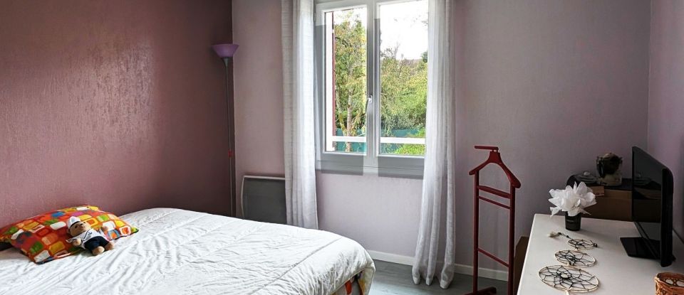 House 5 rooms of 93 m² in Saint-Michel-sur-Orge (91240)