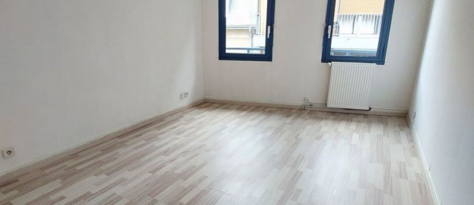 Apartment 3 rooms of 73 m² in Tarbes (65000)