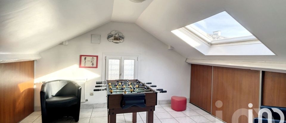 Traditional house 7 rooms of 125 m² in Chelles (77500)