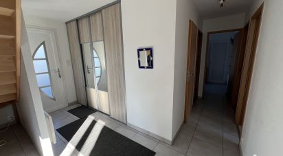 House 5 rooms of 120 m² in Gidy (45520)