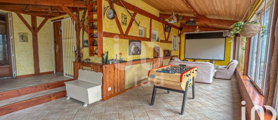 Traditional house 3 rooms of 132 m² in - (77120)