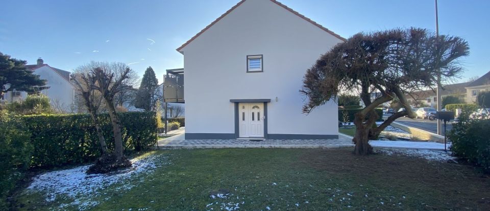 Maison 5 pièces de 128 m² à Montigny-lès-Metz (57950)