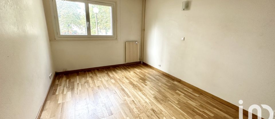 Apartment 2 rooms of 46 m² in - (91000)