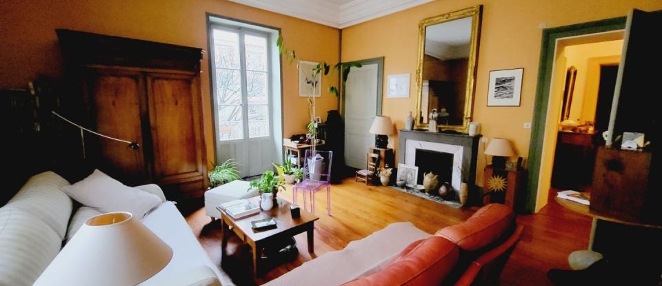 Apartment 5 rooms of 110 m² in Chambéry (73000)