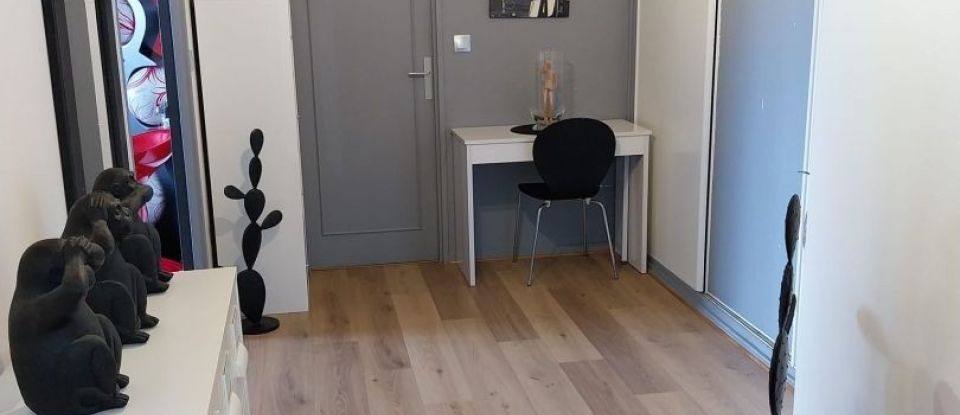 Appartement 4 pièces de 80 m² à Lille (59000)