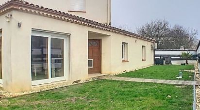 Maison 6 pièces de 126 m² à Castelnau-Montratier (46170)