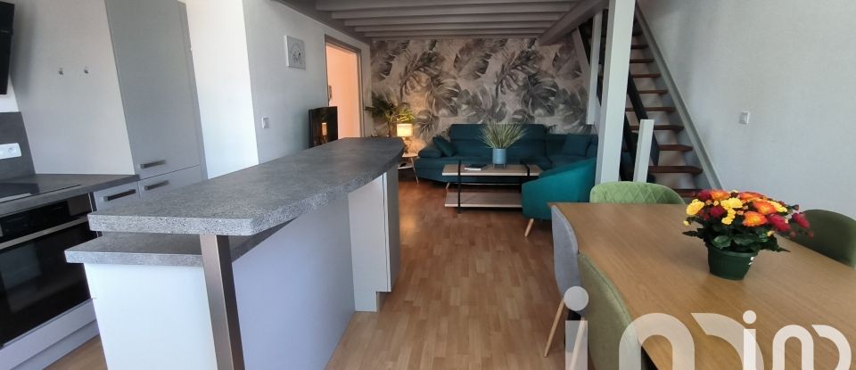 Apartment 4 rooms of 80 m² in - (17390)