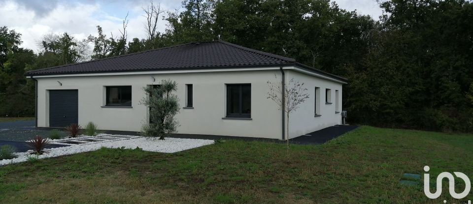 Maison 6 pièces de 121 m² à Saussignac (24240)