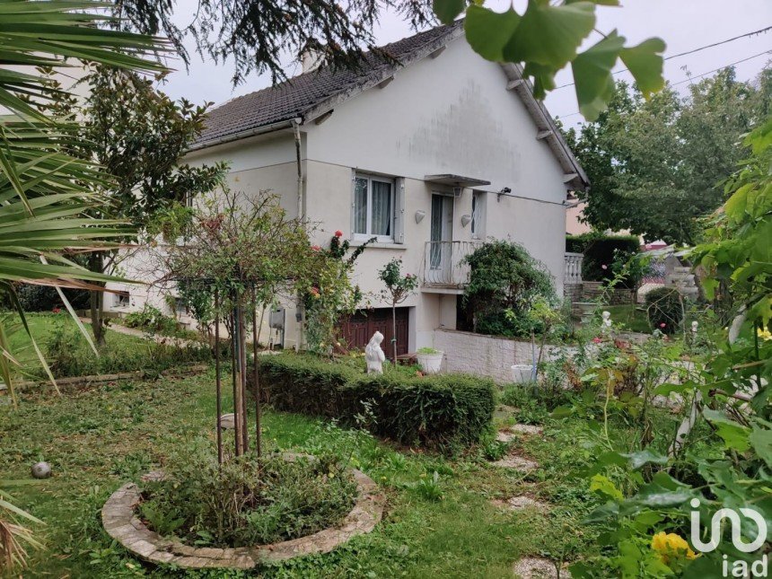 Maison 4 pièces de 82 m² à Saintry-sur-Seine (91250)