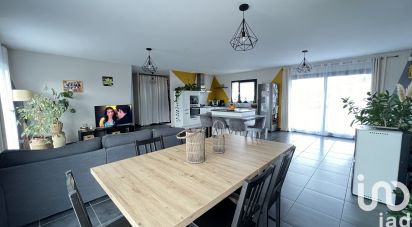 House 10 rooms of 154 m² in Cérans-Foulletourte (72330)