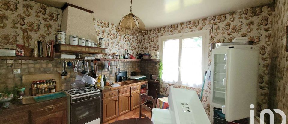 House 4 rooms of 92 m² in Ploubezre (22300)