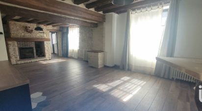 Maison 5 pièces de 140 m² à Saint-Loup-de-Naud (77650)