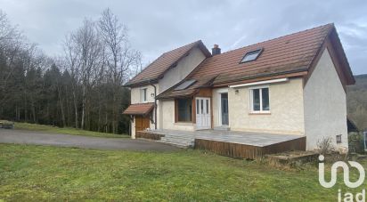 Traditional house 6 rooms of 110 m² in Charnay (25440)