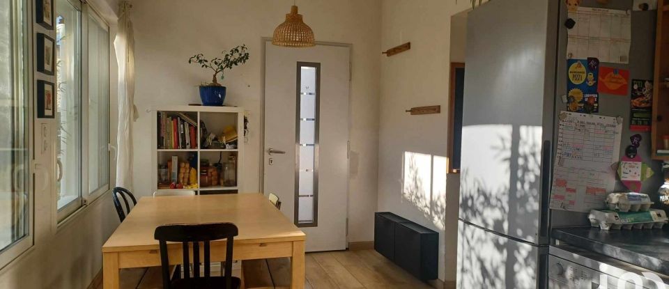 House 4 rooms of 77 m² in Peypin (13124)