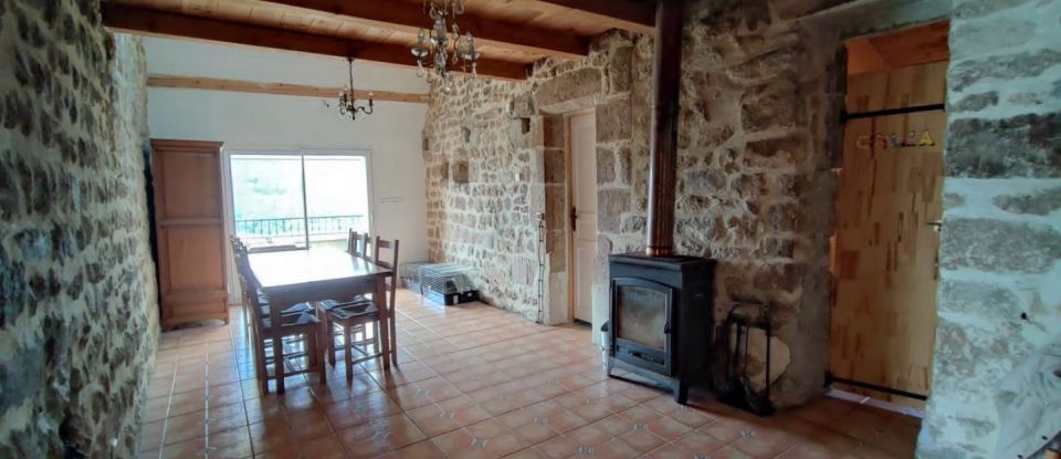 House 6 rooms of 190 m² in Pont-de-Labeaume (07380)