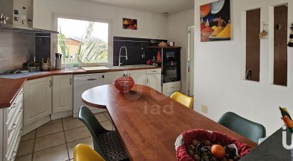 House 6 rooms of 128 m² in Biscarrosse (40600)