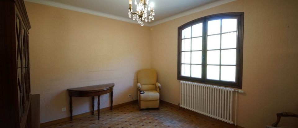 Maison 9 pièces de 235 m² à Saint-Ferréol-Trente-Pas (26110)