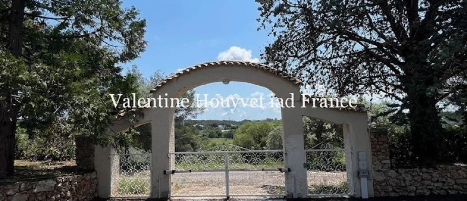 House 10 rooms of 371 m² in Draguignan (83300)