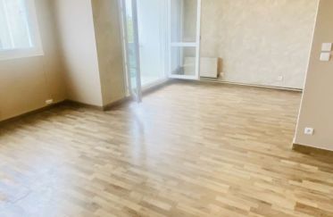 Apartment 4 rooms of 73 m² in Beauvais (60000)